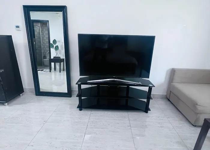 Fully Furnish Flat Including All Bills For Monthly Rental