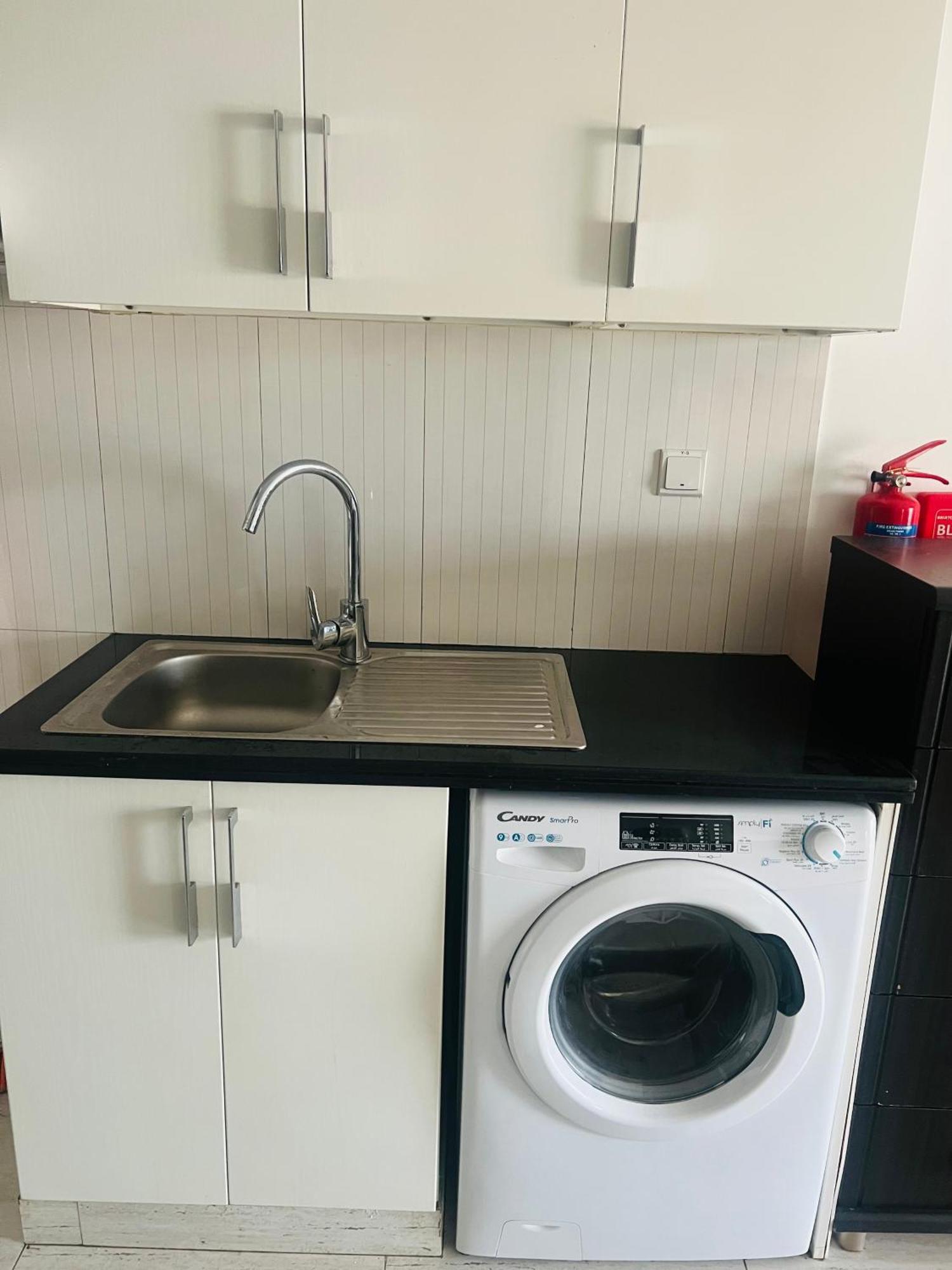 Fully Furnish Flat Including Bills For Monthly *