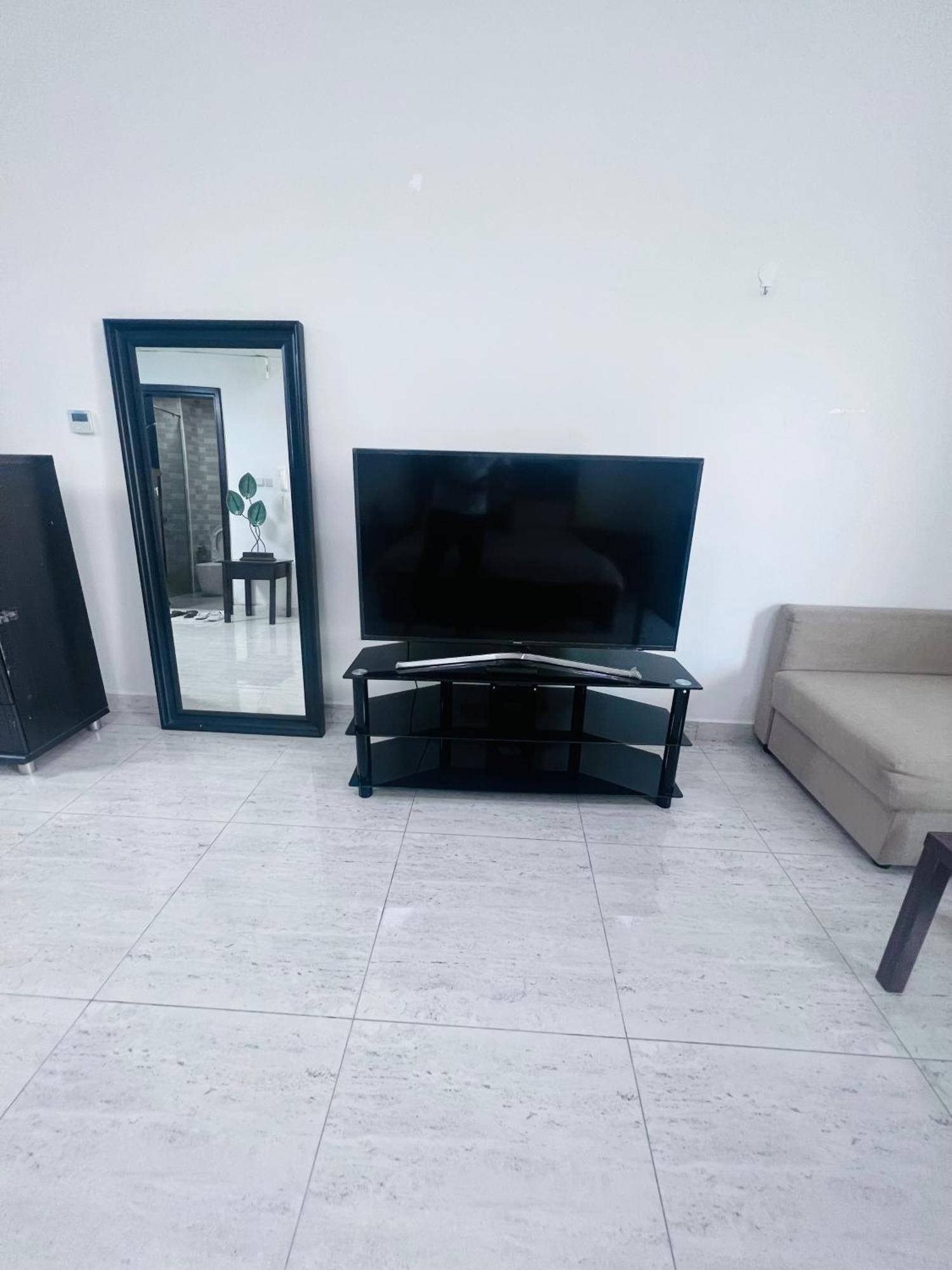 Fully Furnish Flat Including Bills For Monthly Apartment Dubai